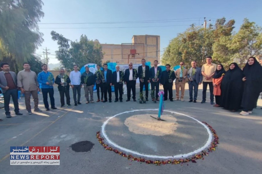 کلنگ ساختمان جدید دبستان دخترانه هاجر لامرد به زمین زده شد