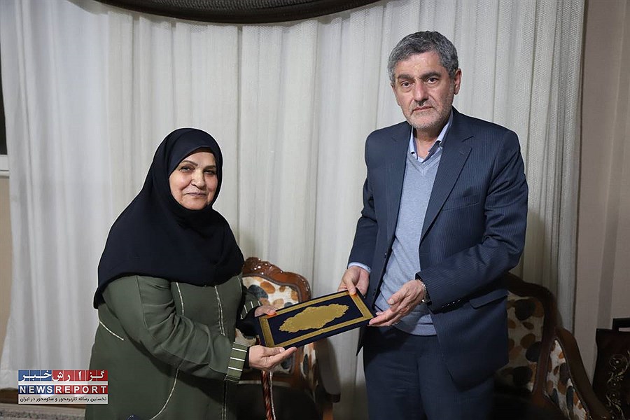 بانوی جانباز سال های دفاع مقدس از سوی استاندار فارس تقدیر شد