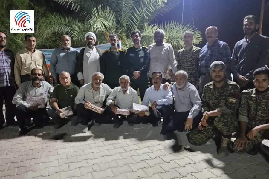 پیاده‌روی خانوادگی در خندق؛ تجلیل از یادگاران جبهه و تجسم فرهنگ ایثار