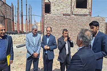 تصویر بازدید دکتر اصغر نوراله زاده رئیس هیات عامل صندوق ملی مسکن از پروژ ه های نهضت ملی مسکن در شهرستان زابل